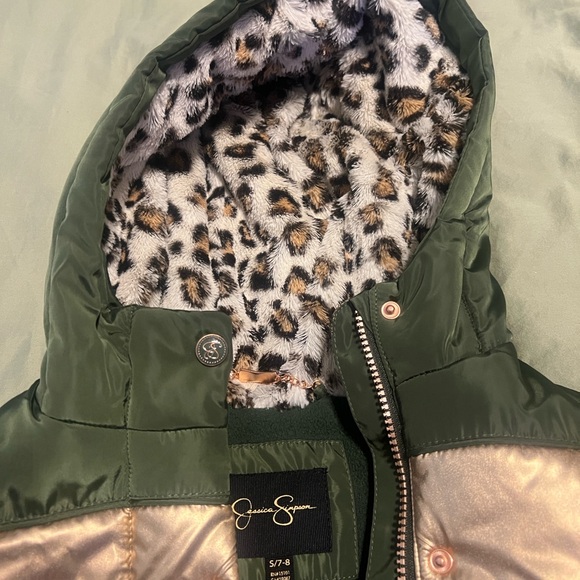 Green Jessica Simpson puffer coat- size 7/8 - Picture 2 of 10
